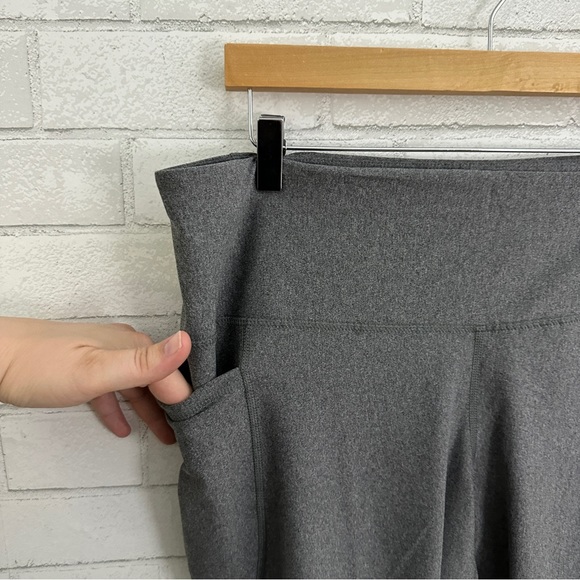 OLD NAVY Gray High-Rise 7/8 Ankle Powersoft Leggings - Picture 7 of 8